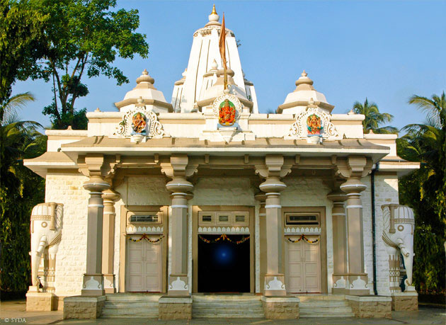 Bhagavan Nityananda's Samadhi Shrine in Ganeshpuri